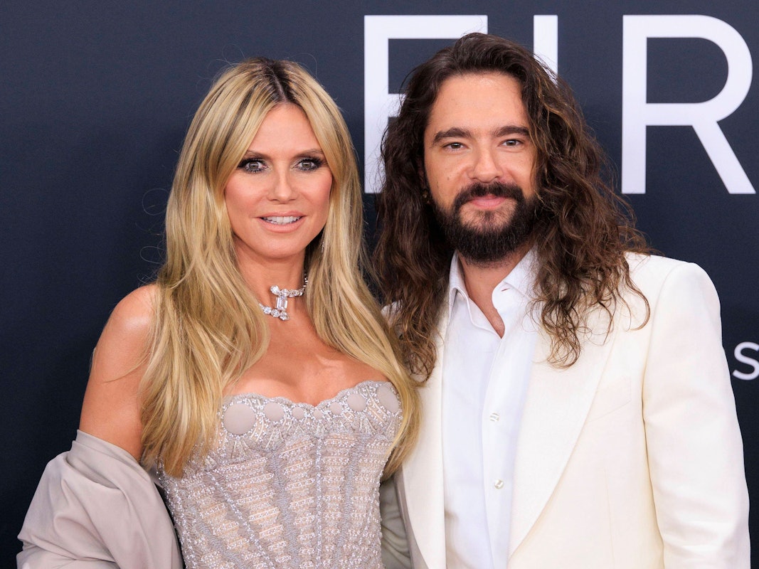 Heidi Klum und Tom Kaulitz posieren.