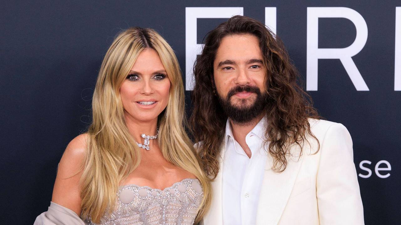 Heidi Klum und Tom Kaulitz posieren.