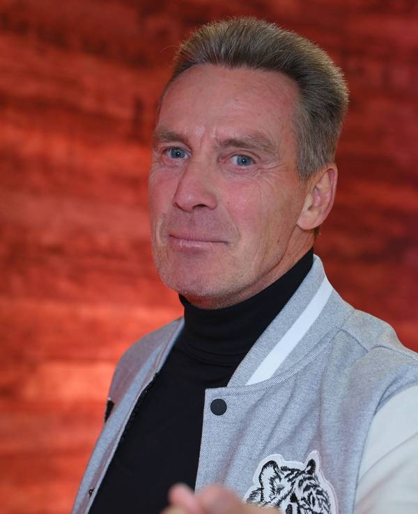 Ex-Dschungelcamp-Kandidat Jürgen Milski poltert gegen Kandidatin Ariel.