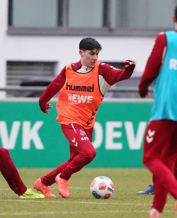 Felipe Chávez am Ball.