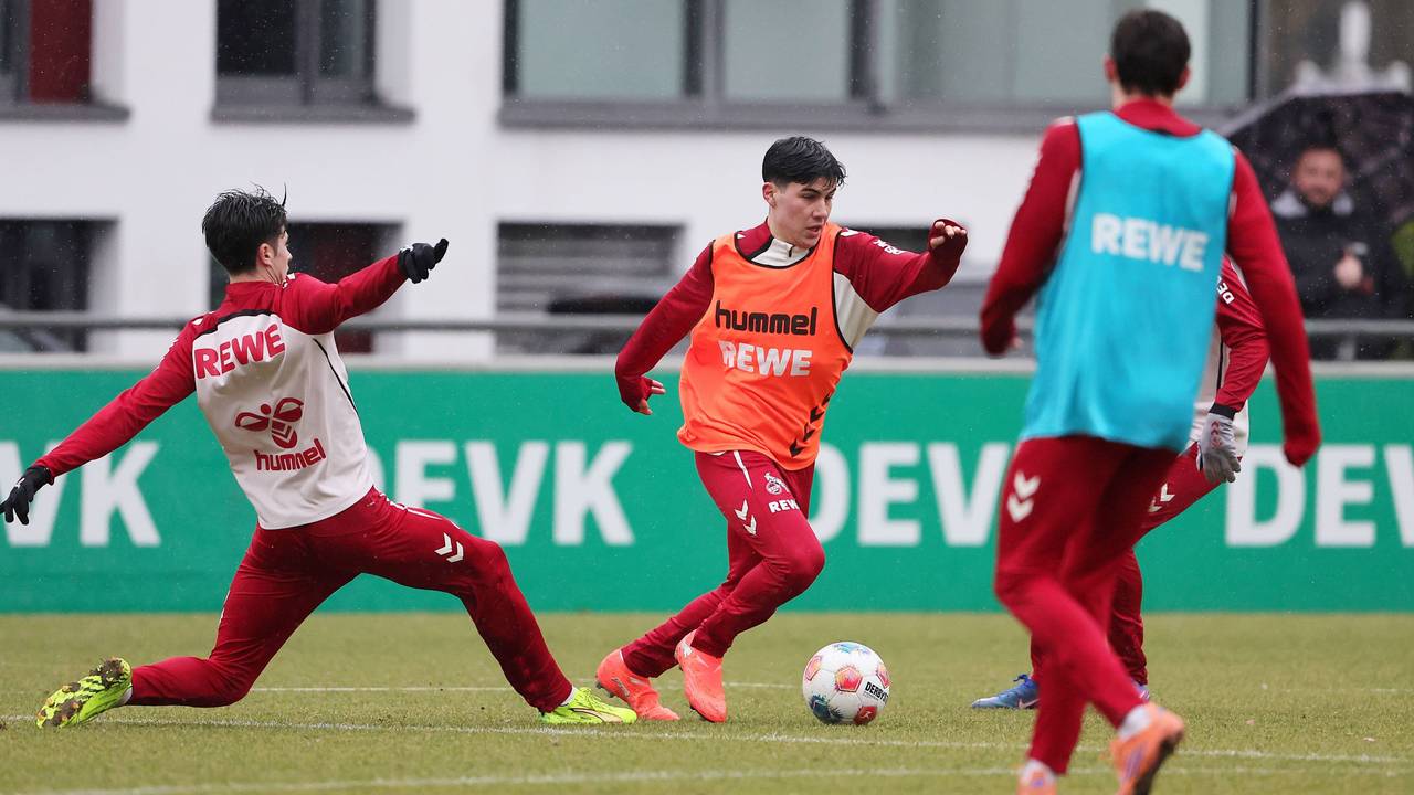 Felipe Chávez am Ball.