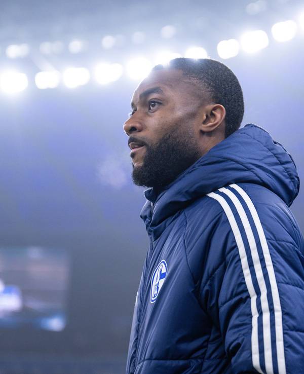Moussa Sylla kommt ins Stadion.