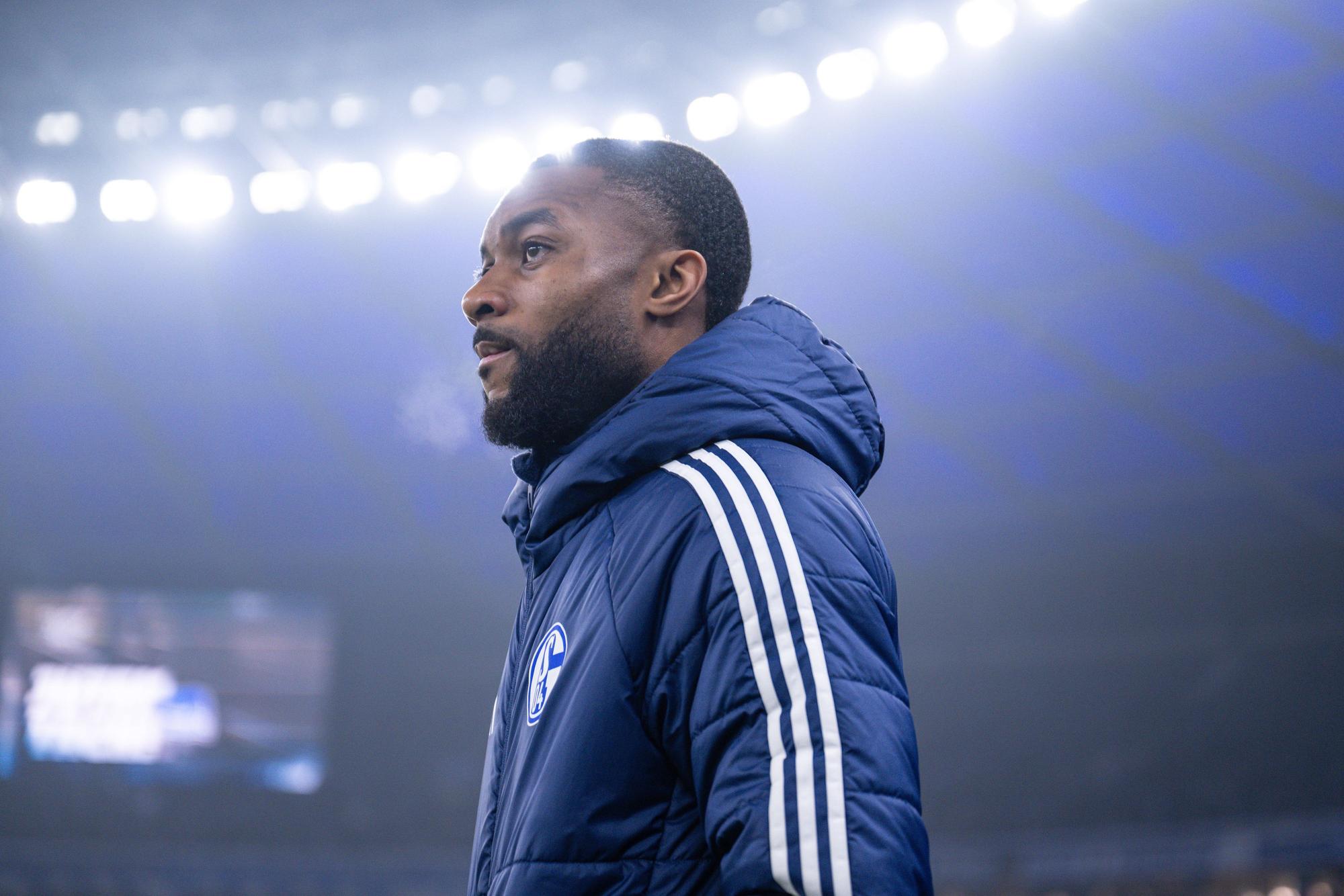Moussa Sylla kommt ins Stadion.