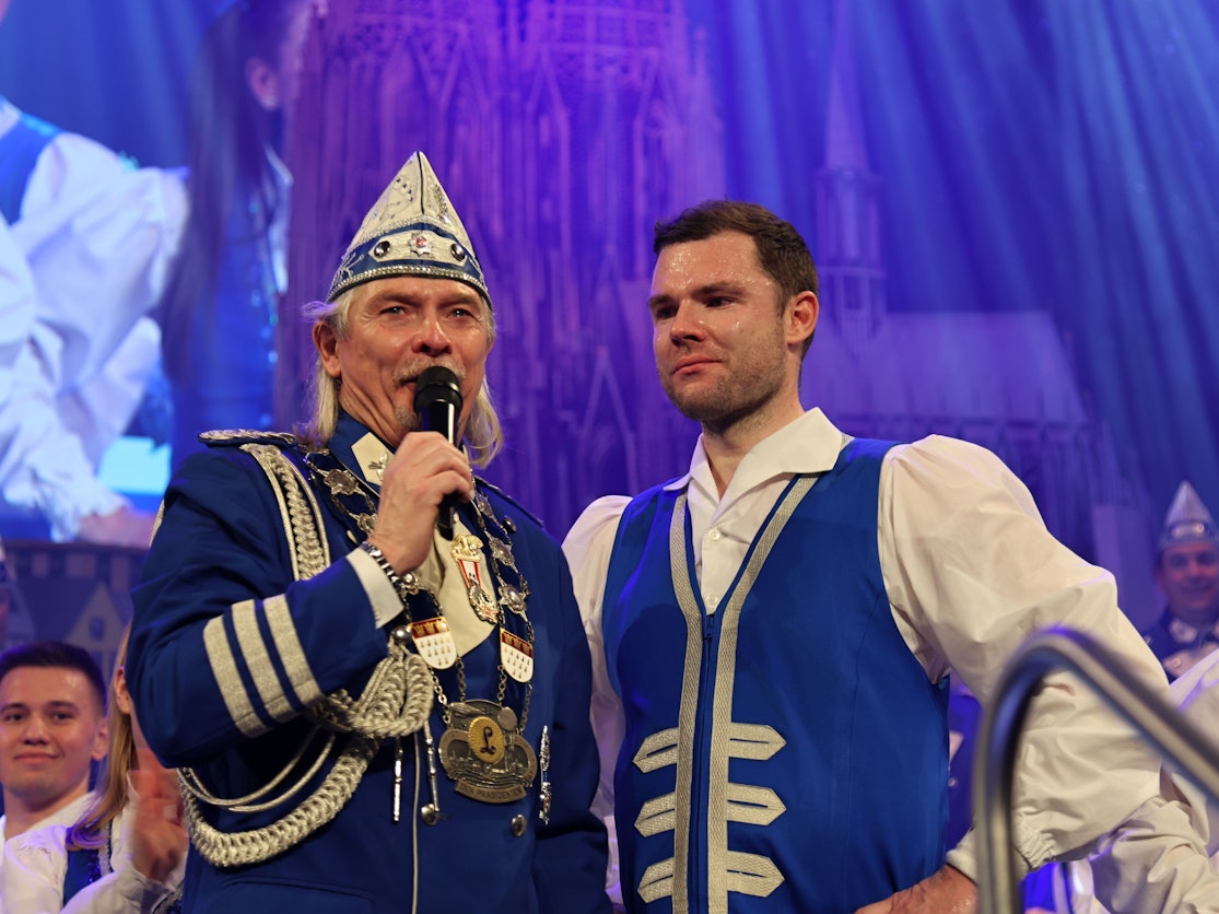 Harald Kloiber mit Gerrit Gilhaus auf der Bühne.