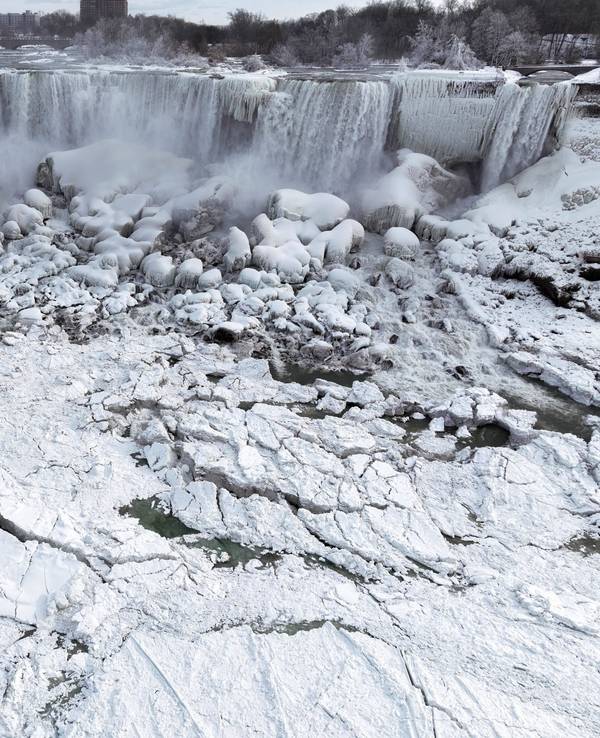 Gefrorene Niagarafälle.