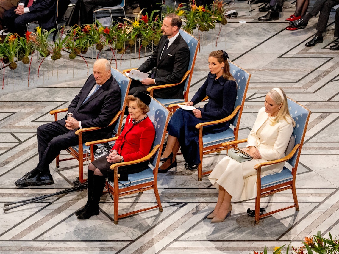 König Harald, Königin Sonja, Prinz Haakon, Prinzessin Ingrid Alexandra, Mette-Marit.