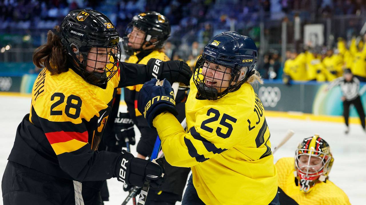 Lina Ljungblom jubelt nach ihrem Treffer gegen Deutschland.