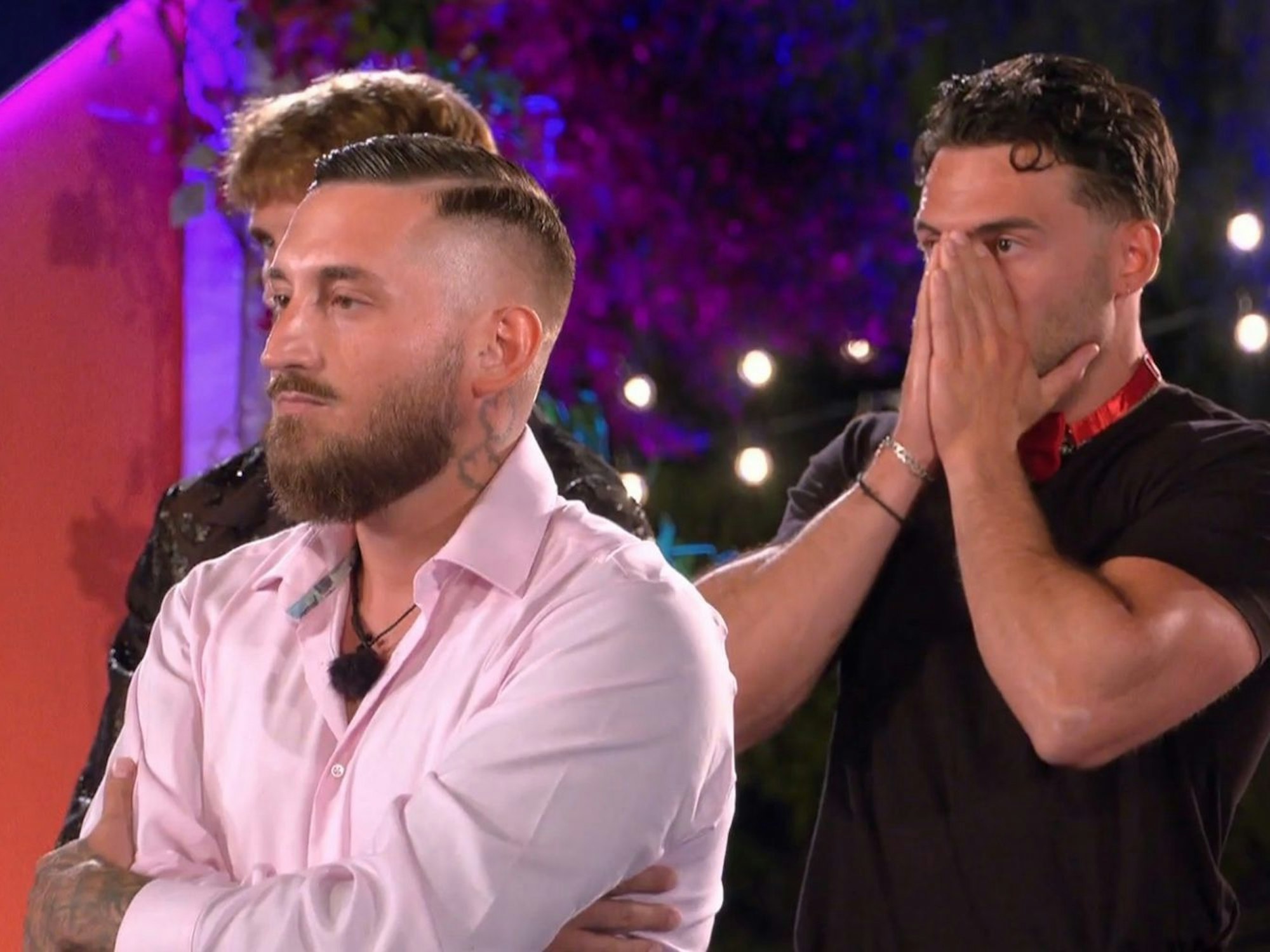 Alex ist raus, und Leo trägt die Verantwortung. (Bild: RTL)