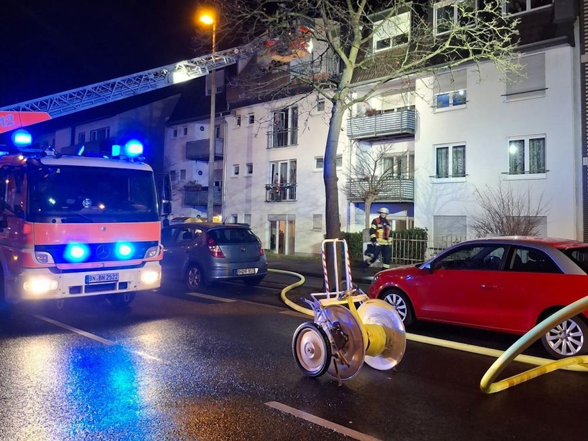 Kellerbrand in Bonn-Duisdorf, eine Person wurde leicht verletzt.