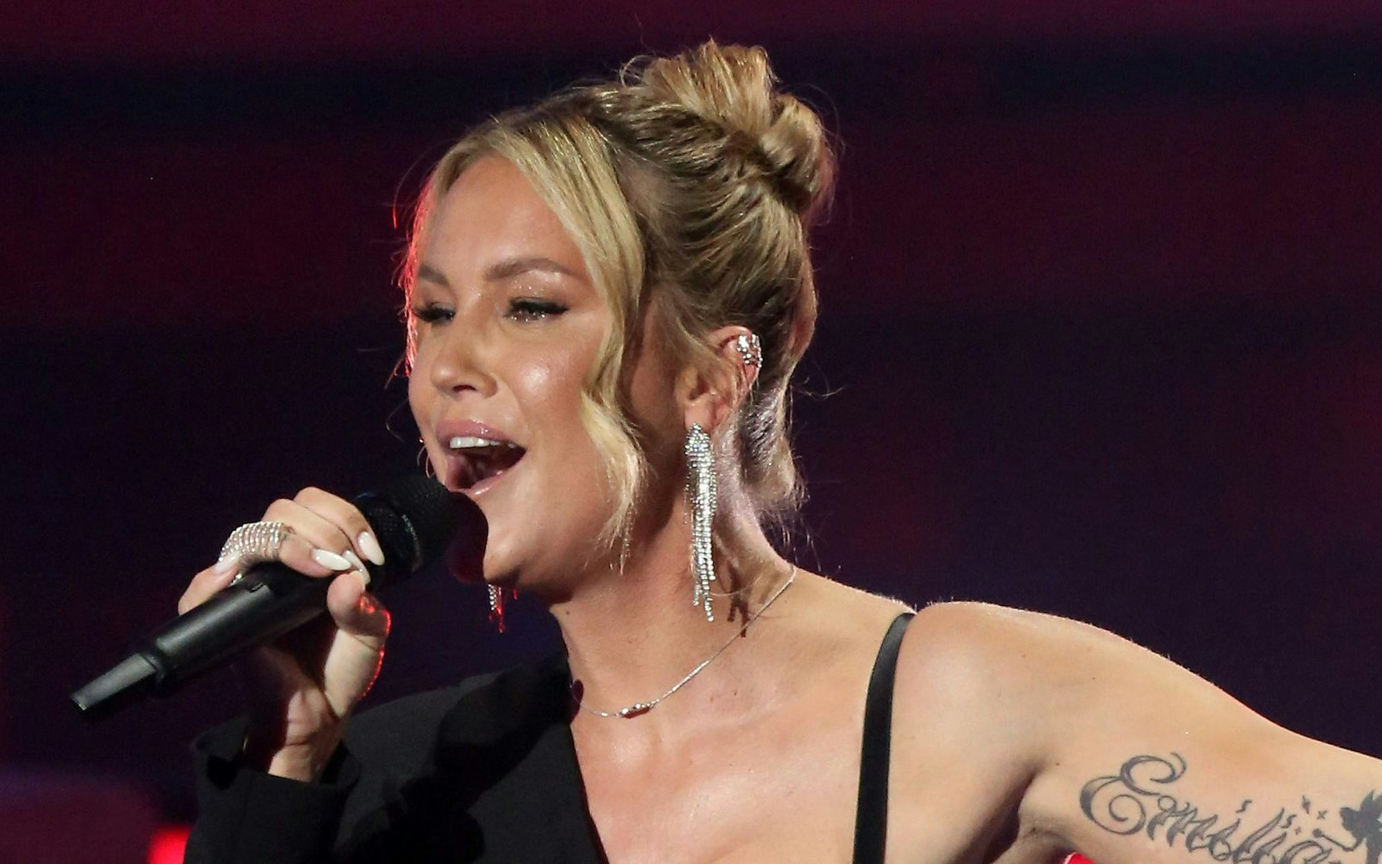 Sängerin Sonia Liebing hat ihren Großvater verloren. (Bild: 2025 Getty Images/Adam Berry)