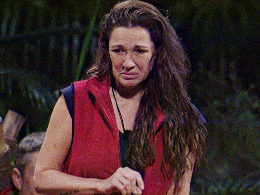 Simone Ballack hat ein Problem mit Gil: „In mir brodelt es auch. Wenn ich jetzt sehe, dass du plötzlich zwei bis drei Tage vor dem Finale so lustig bist ... Für mich bist du zu gut drauf.“ (Bild: RTL)