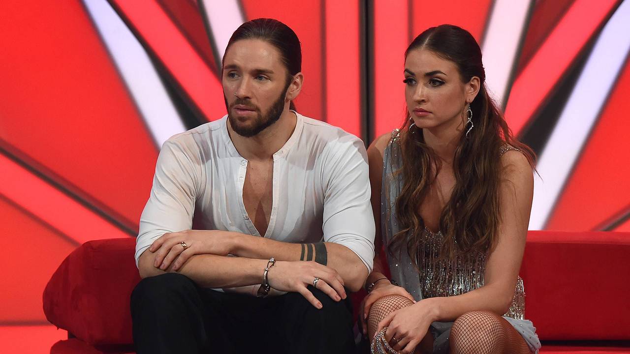 Mit Gil Ofarim gewann Ekaterian Leonova 2017 die 10. Staffel von „Let's Dance“. In einem Interview berichtet sie von den Schattenseiten ihres Berufs.