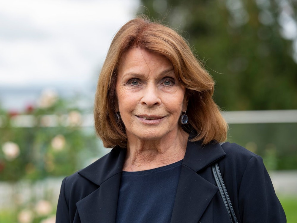 Nach ihrem schweren Sturz hat sich Senta Berger nun selbst zu Wort gemeldet. (Bild: 2021 Getty Images/Hannes Magerstaedt)