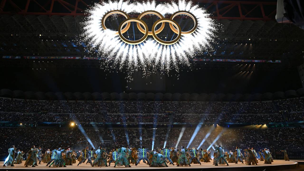 Bilder von der olympischen Eröffnungsfeier in Italien.