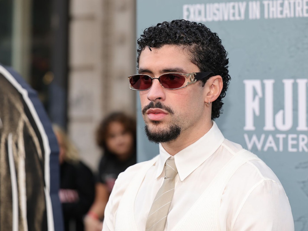 Der Rapper Benito Antonio Martínez Ocasio, bekannt als „Bad Bunny“, wird 2026 die Halftime-Show beim Superbowl übernehmen. (Bild: 2025 Getty Images/Dia Dipasupil)