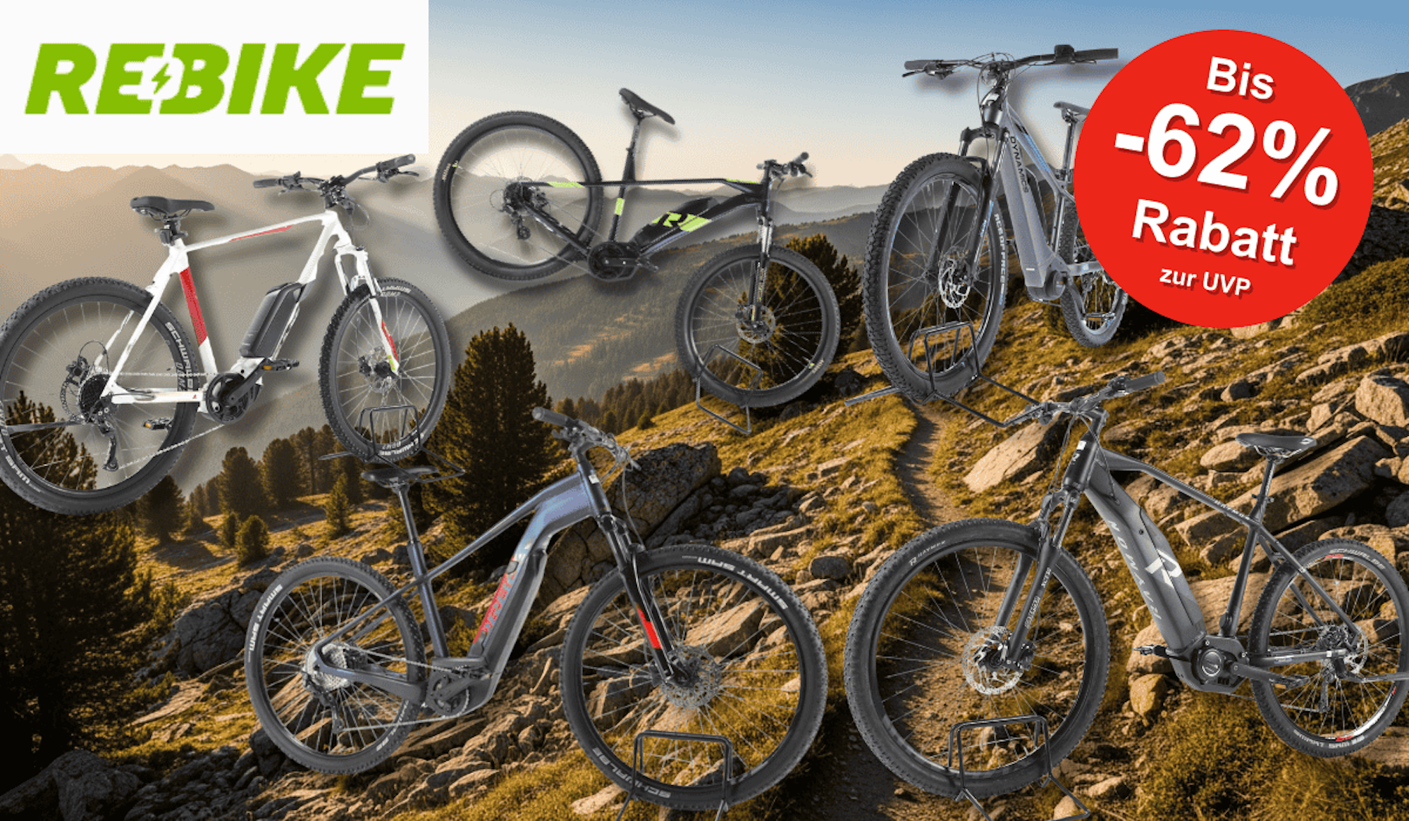 Darstellung verschiedener E-Mountainbikes vor einem Hintergrund, der einen Weg in den Bergen zeigt
