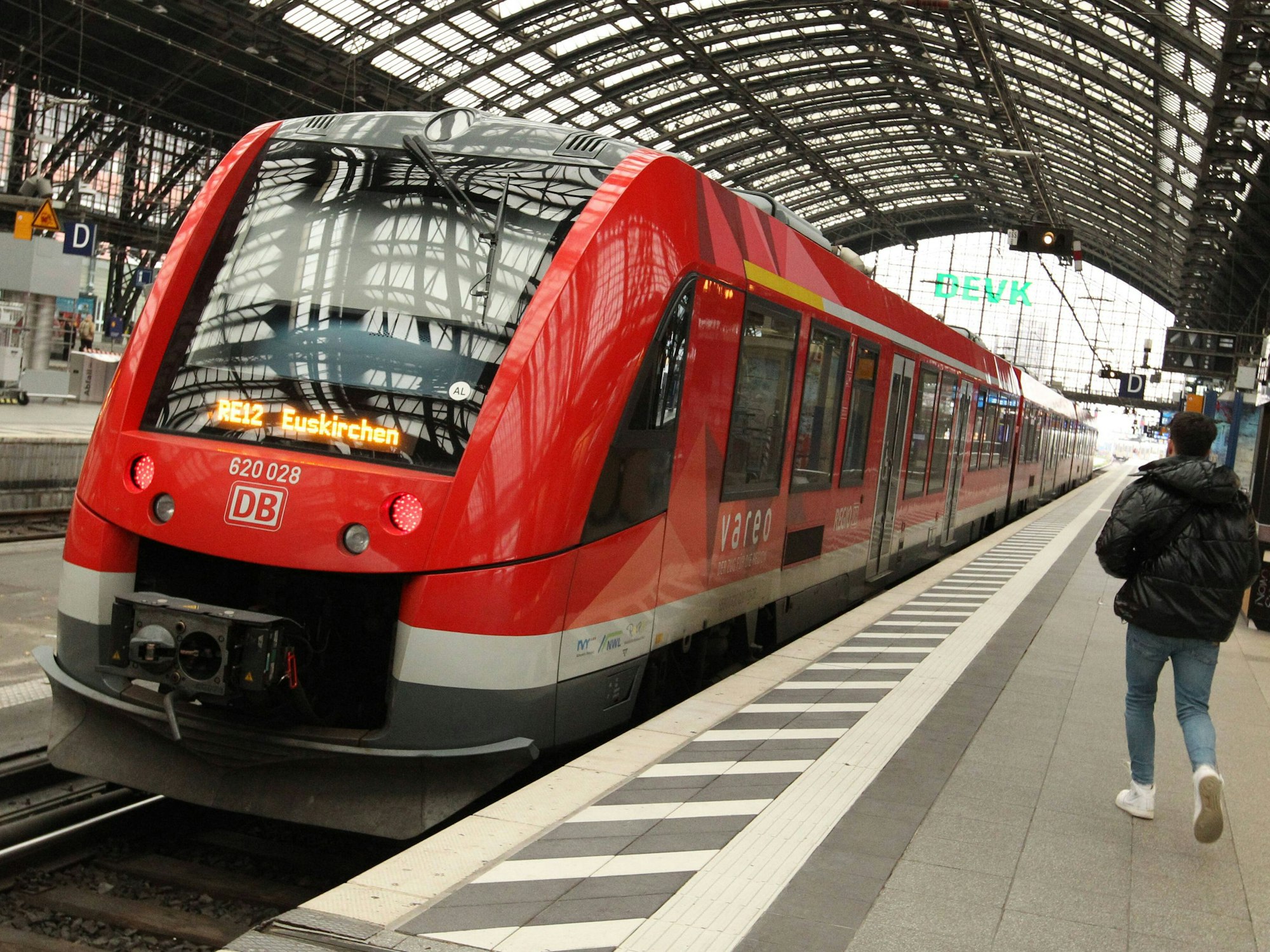 Die Deutsche Bahn beginnt mit der Generalsanierung der Bahnstrecke zwischen Köln und Hagen.