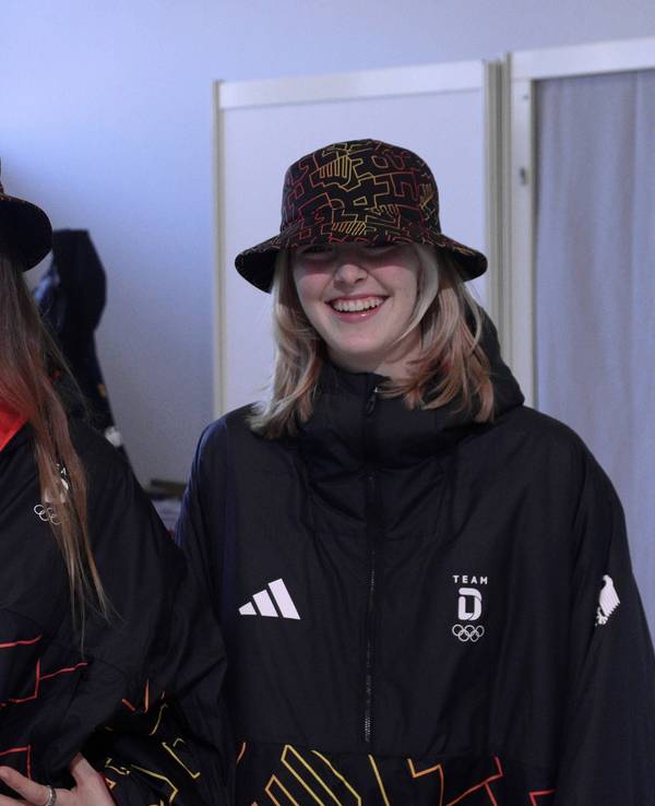 Leilani Ettel und Kona Ettel in Outfits