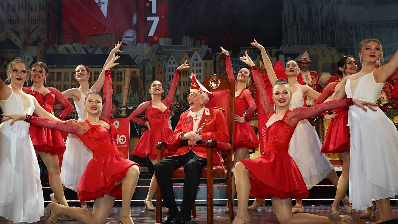 Show für Ludwig Sebus von den Roten Funken.
