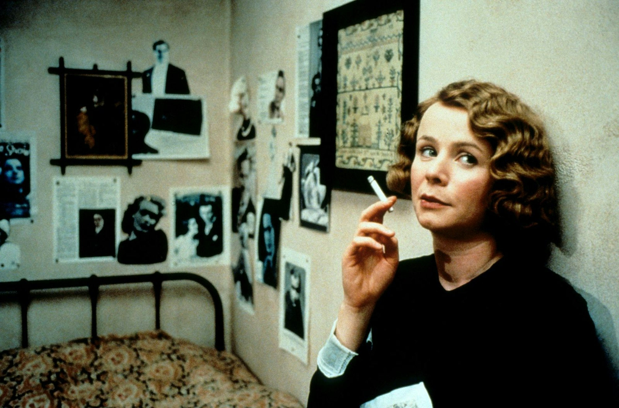 Elsie (Emily Watson) informiert die neue Kammerzofe Mary über die Hausregeln. (Bild: © Zestwick Ltd./Film Council/Sandcastle 5 Productions Inc)