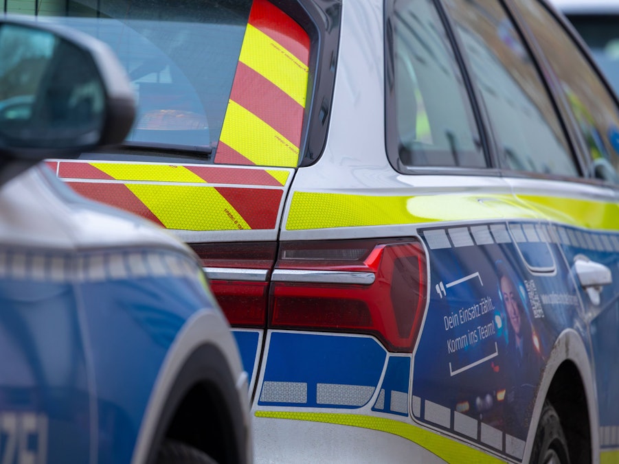 Einsatzfahrzeuge der Polizei