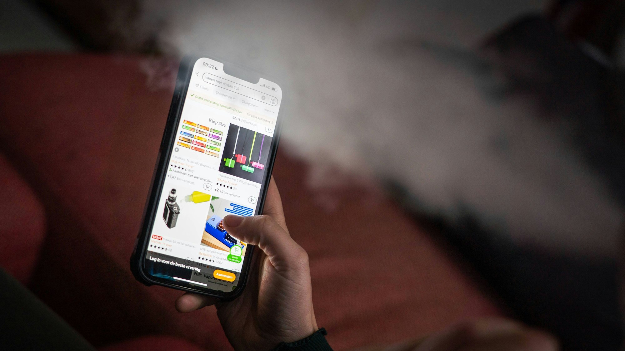 Teenager bestellt Vapes per Smartphone