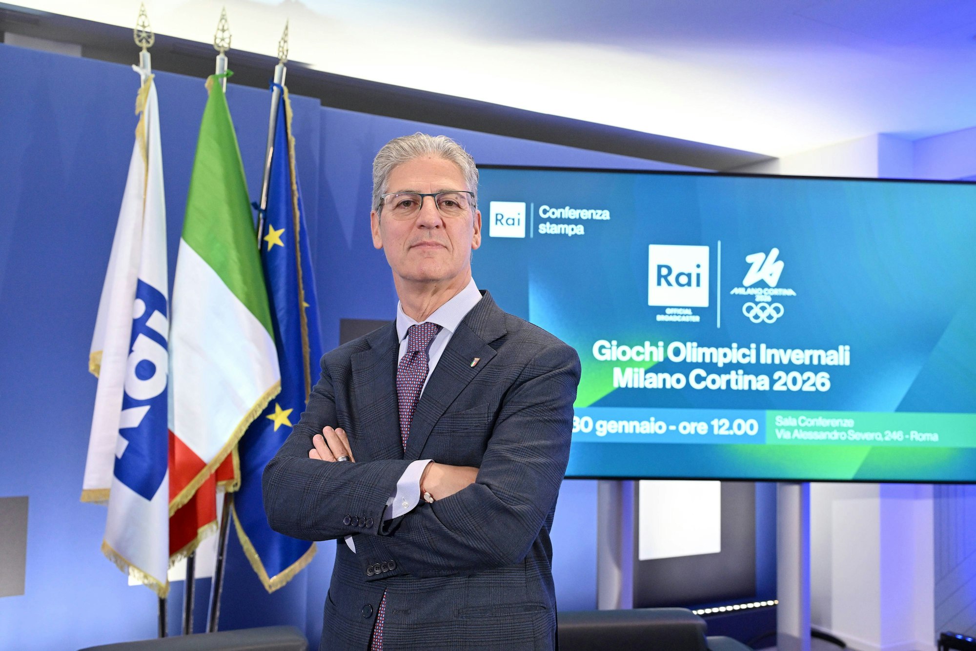 Paolo Petrecca bei einer Pressekonferenz.