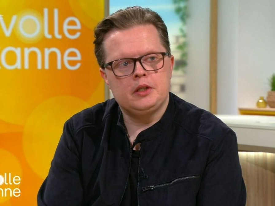 Angelo Kelly wird im ZDF deutlich: Die Behandlung von Künstlern während der Pandemie sei „ein Schlag ins Gesicht“ gewesen. (Bild: ZDF)