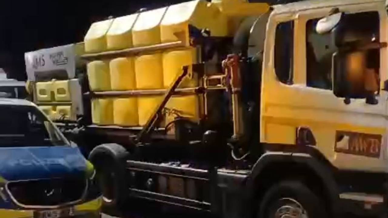 Sogar ein Streuwagen wurde beim Geisterzug gesichtet.