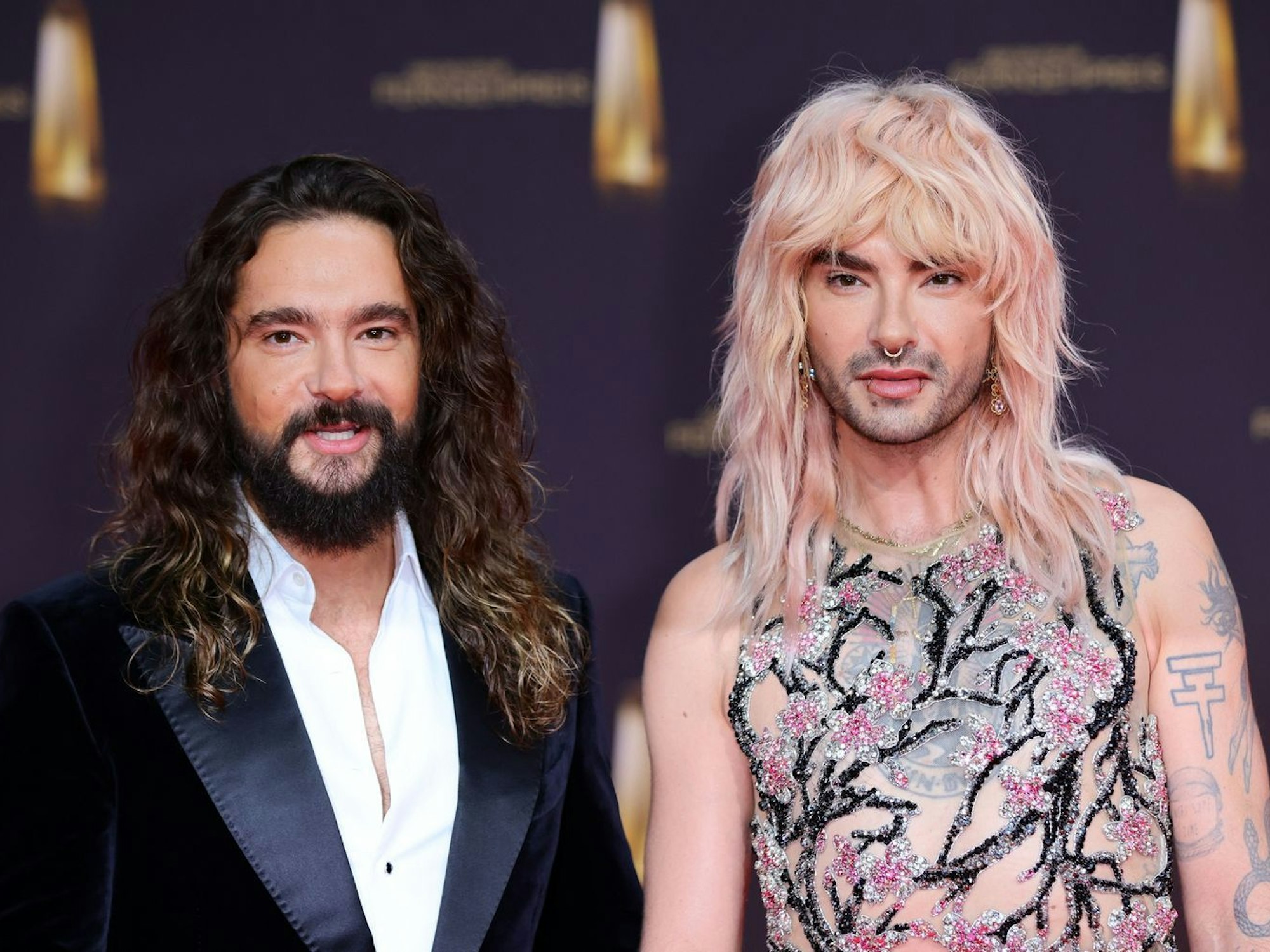 Tom Kaulitz und Bill Kaulitz haben in ihrem Podcast „Kaulitz Hills - Senf aus Hollywood“ ein noch „geheimes Projekt“ angekündigt. (Bild: 2024 Getty Images/Joshua Sammer)