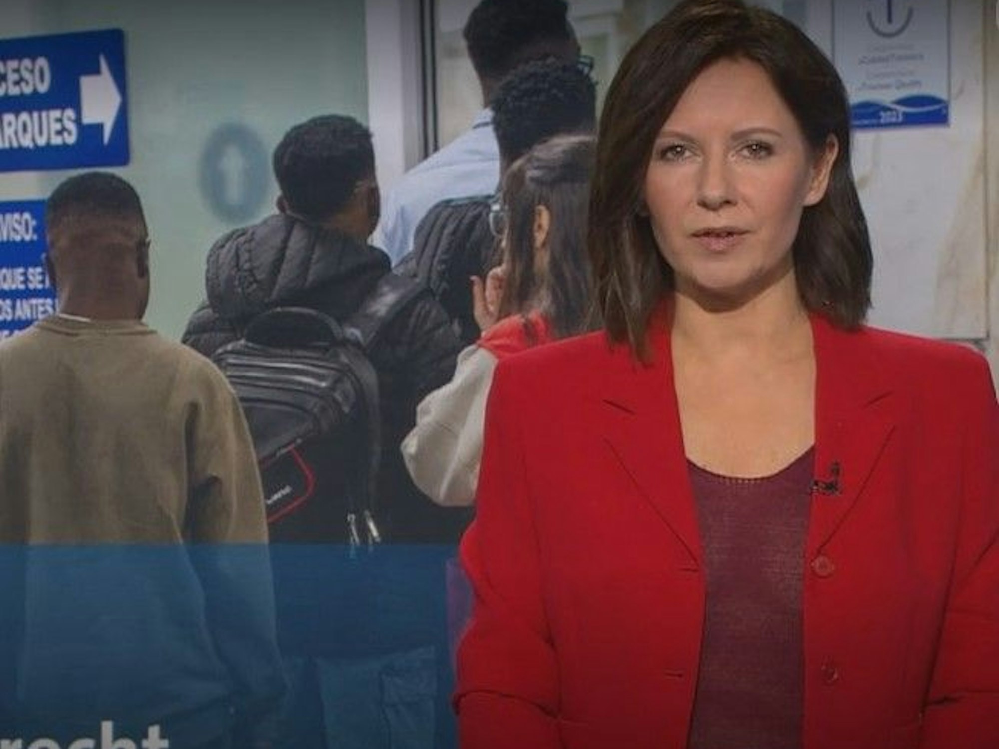 Das bordeauxfarbene Top von Tagesschausprecherin Romy Hiller sorgt für Diskussionen.