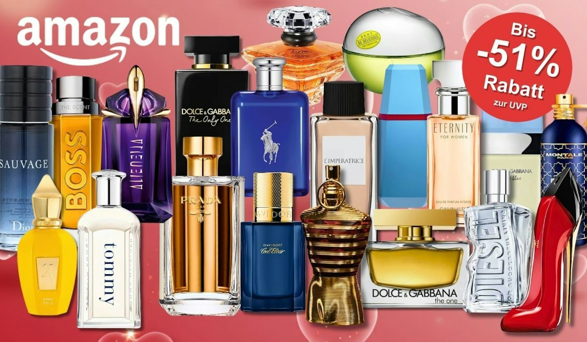 Viele Parfum Flakons von Marken wie Mugler, Boss, Tommy Hilfiger, Diesel, Versace, DKNY, Ralph Lauren und vielen mehr vor rosa Hintergrund mit Herzen.