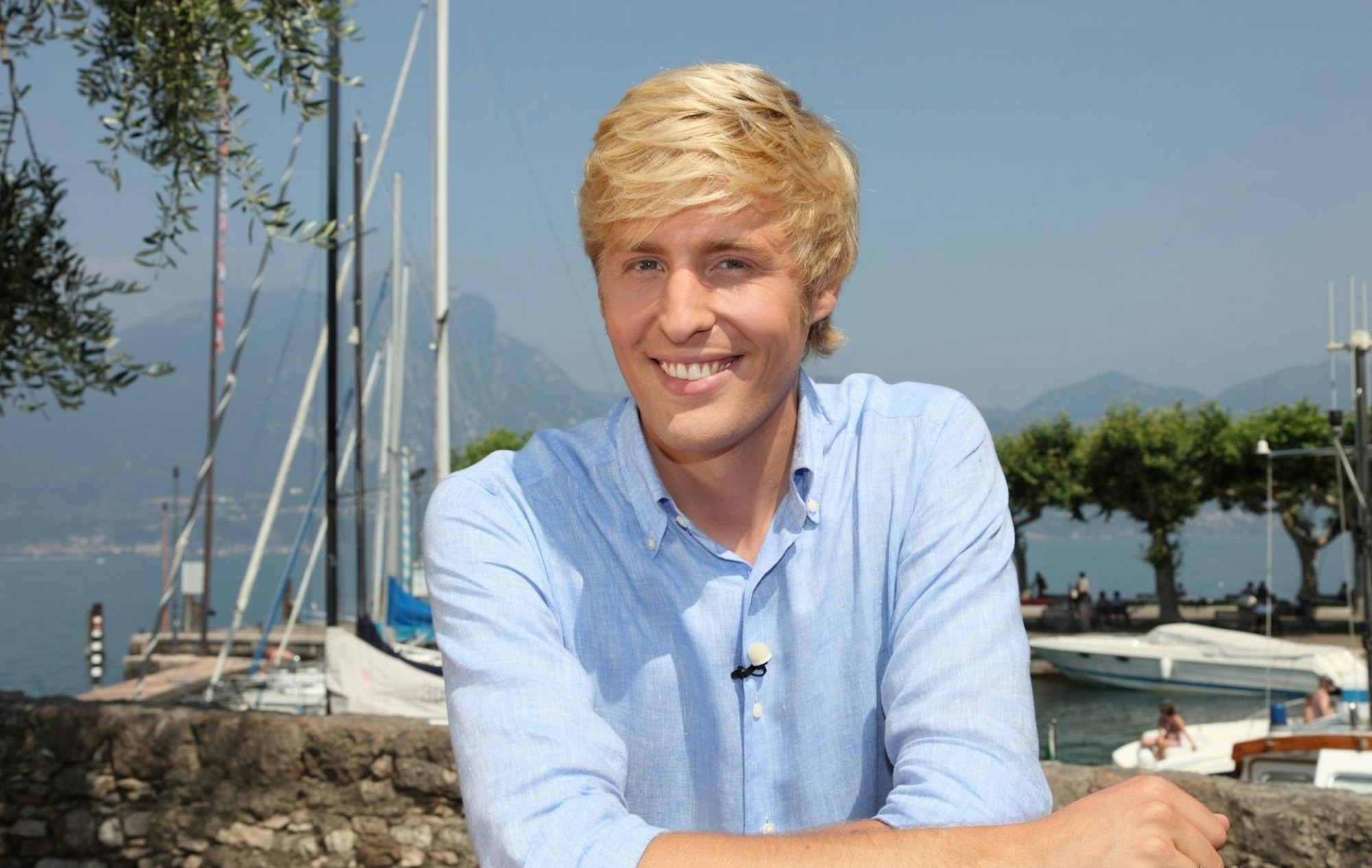 Für die ARD moderierte Maximilian Arland mehrere Formate, darunter die Musikshow „Melodien der Herzen“ (Bild). (Bild: BR / Andreas Pirchmoser)