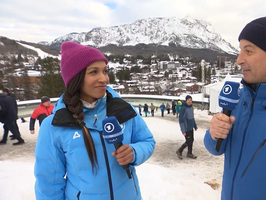 In der Olympia-Übertragung der ARD spricht Mariama Jamanka mit Claus Lufen.