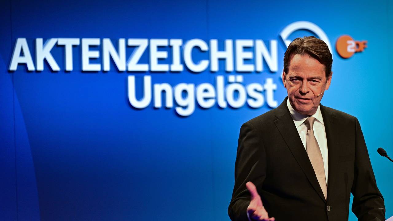 ARCHIV - 17.11.2025, Berlin: Rudi Cerne, Moderator von Aktenzeichen XY. (zu dpa: «Hinweise zu Raubüberfall auf Ehepaar nach «Aktenzeichen XY»») Foto: Sebastian Gollnow/dpa +++ dpa-Bildfunk +++