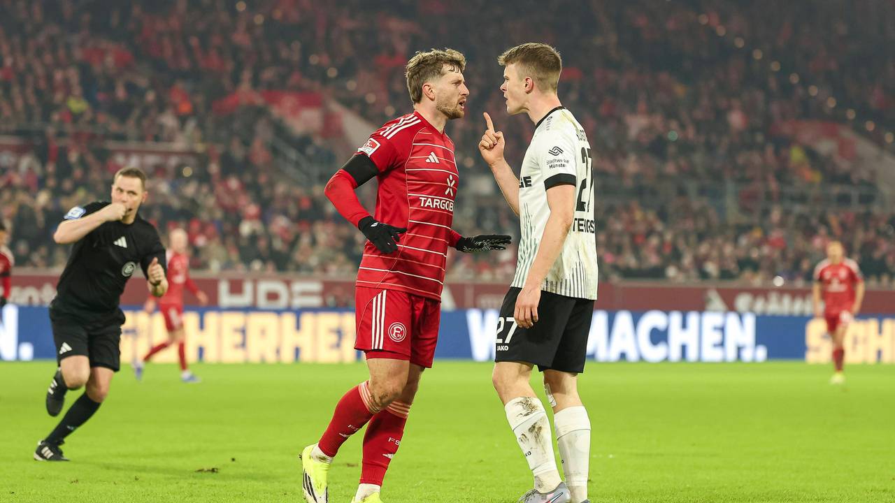 Wortgefecht zwischen Christopher Lenz und Jano ter Horst.