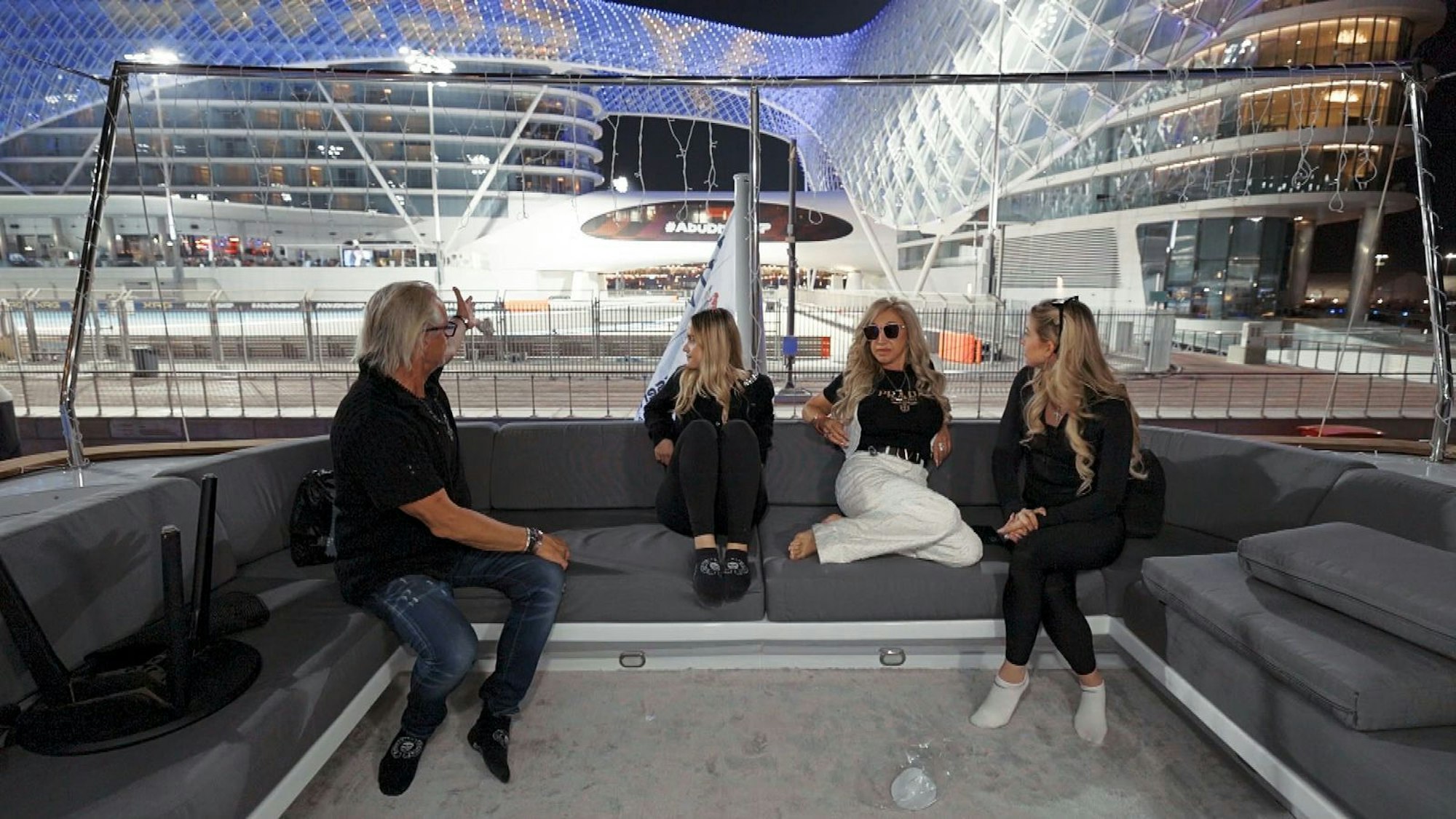 Die Geissens planen zum großen Formel-1-Rennen in Abu Dhabi ein mehrtägiges Event auf ihrer Yacht. (Bild: RTLZWEI)