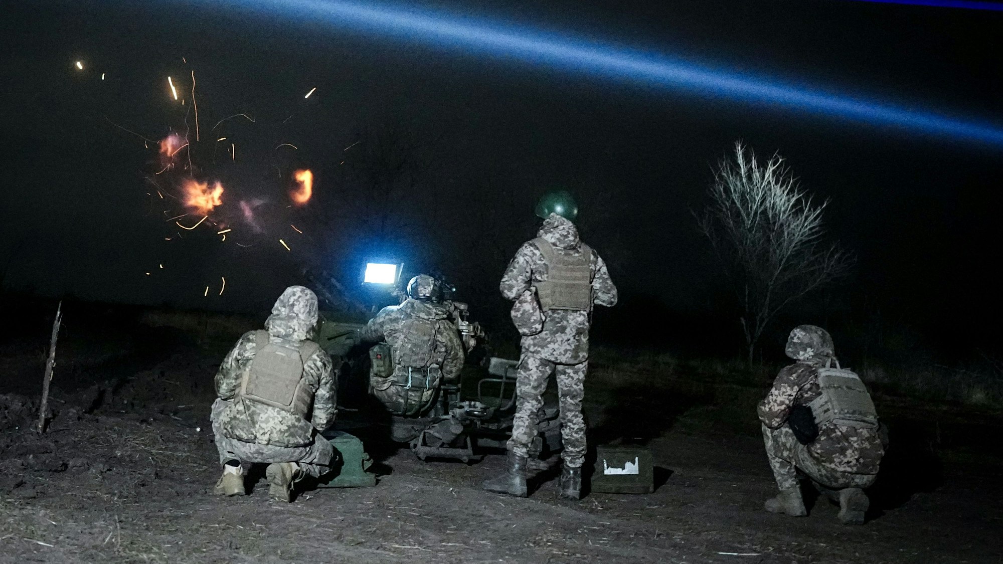 Ein mobiler Drohnen-Abwehrtrupp trainiert den Abschuss von Drohnen.