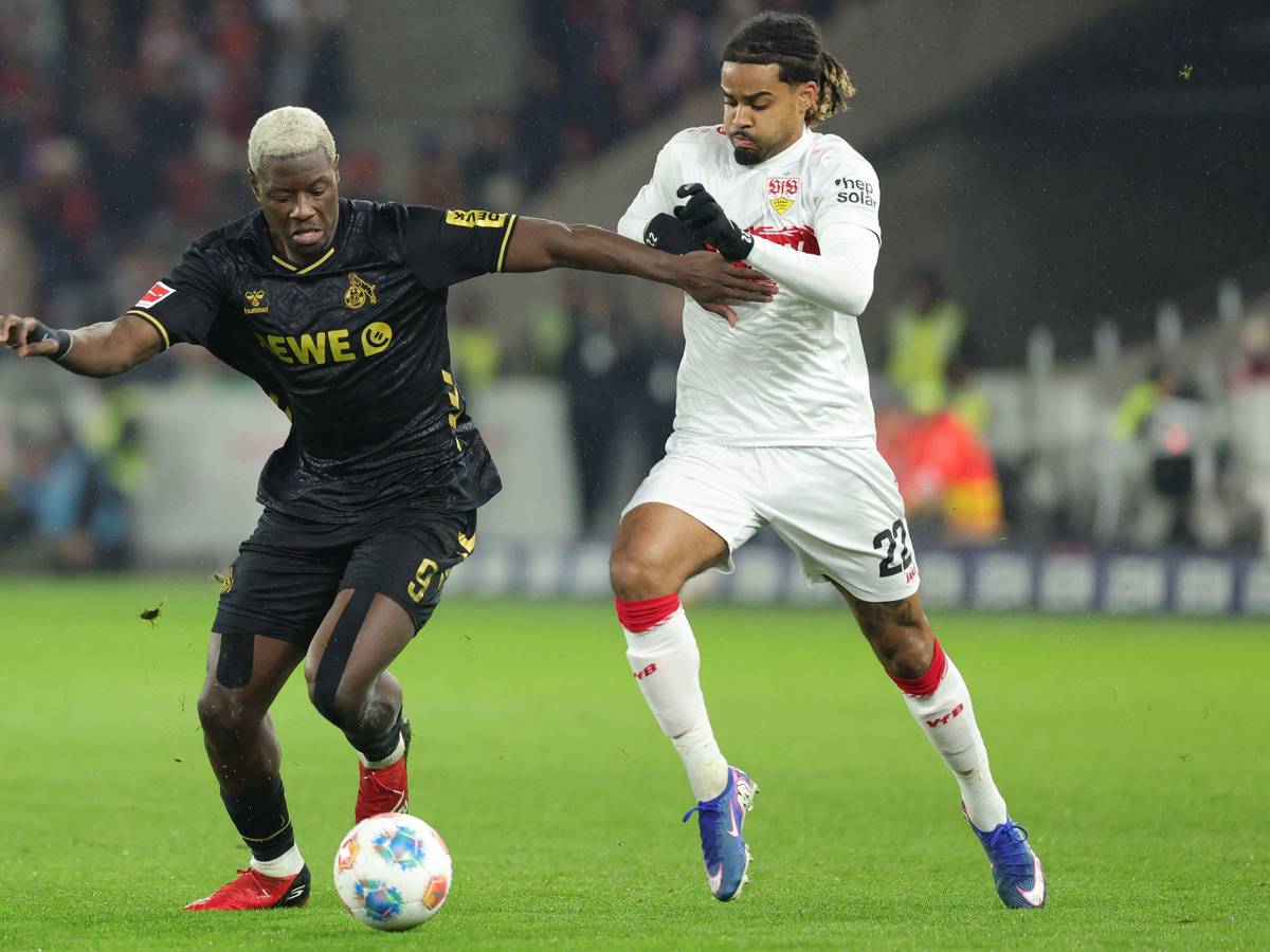 Ragnar Ache im Duell mit Lorenz Assignon.