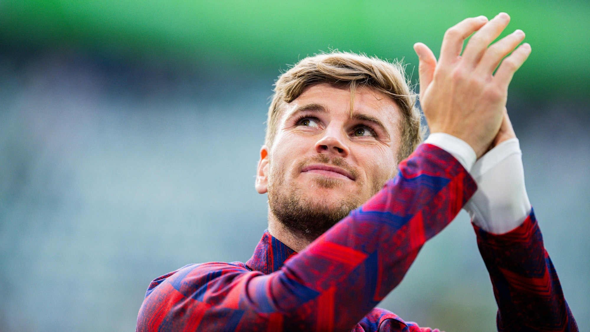 Timo Werner applaudiert.