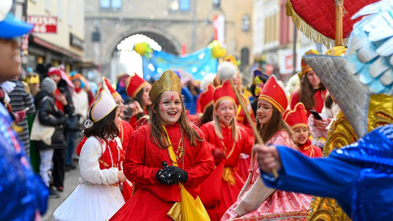 Die Schull- un Veedelszöch ziehen durch die Severinstraße.