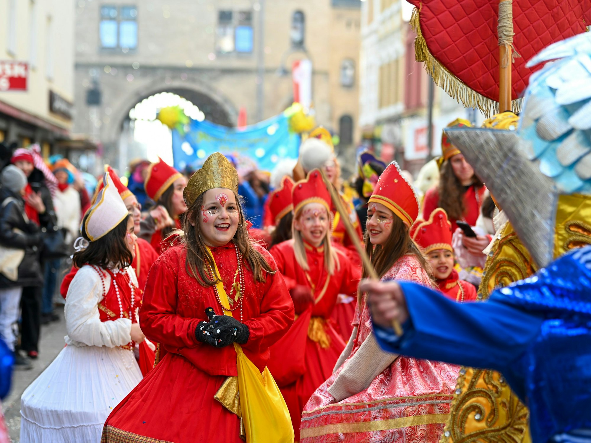Die Schull- un Veedelszöch ziehen durch die Severinstraße.