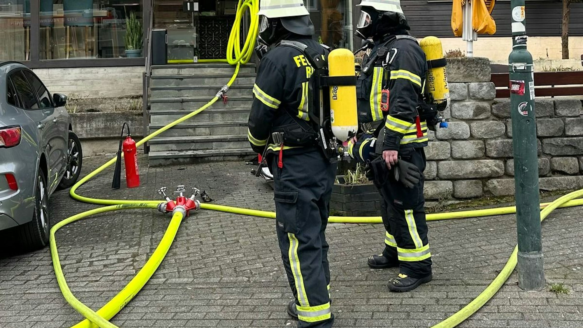 Feuerwehreinsatz wegen Brand in Lüftungsanlage in Rösrath.