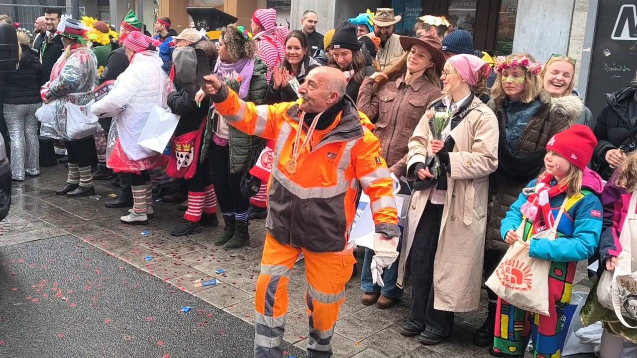 Akyol (62) sorgt für Stimmung und einen sauberen Zugweg.