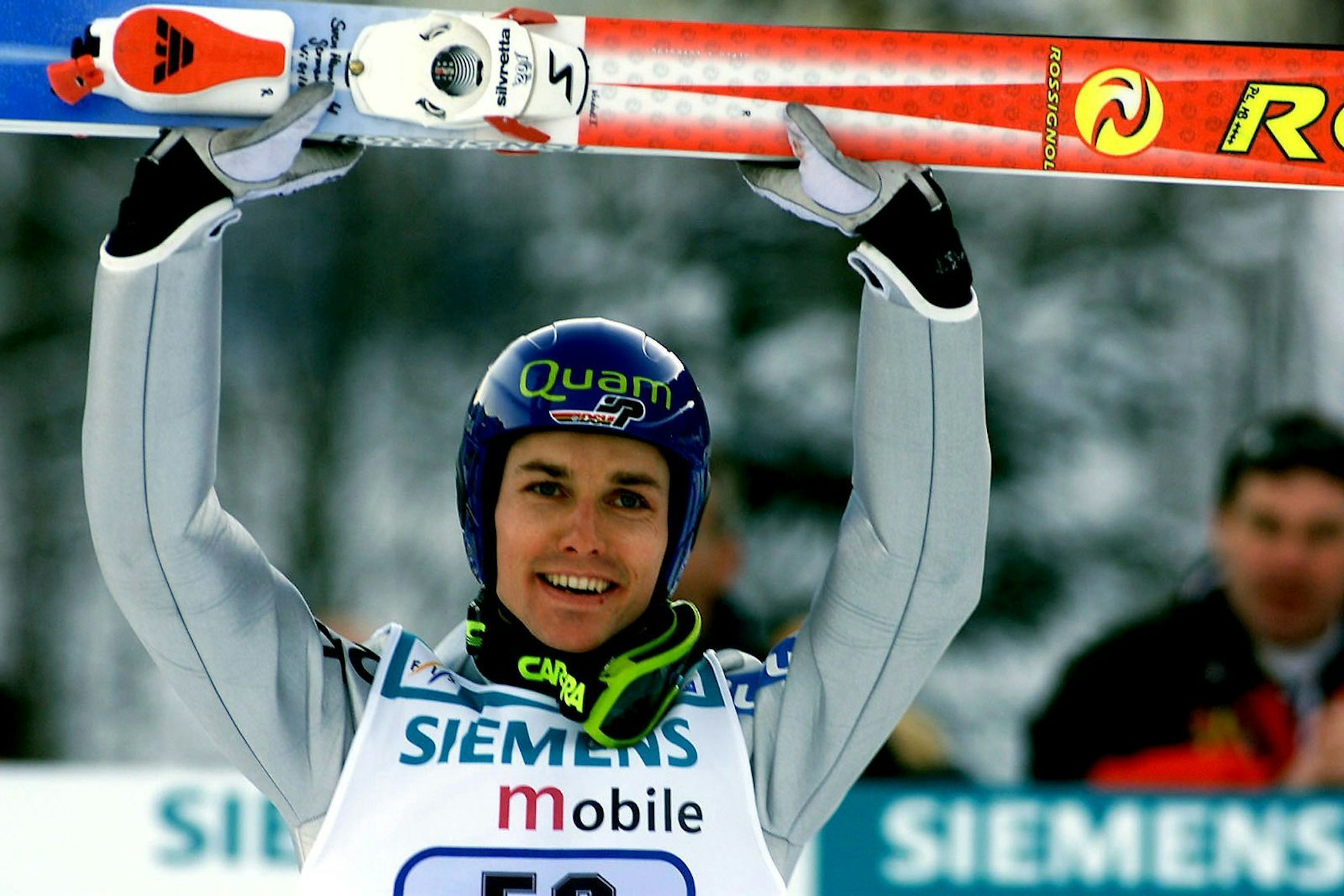 2002 gewann Sven Hannawald als erster Skispringer überhaupt alle vier Wettbewerbe der Vierschanzentournee. (Bild: Getty Images / Allsport UK)