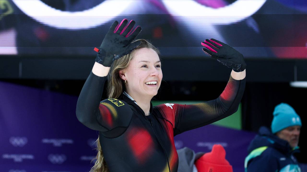 Laura Nolte jubelt nach ihrer Olympia-Fahrt im Monobob.
