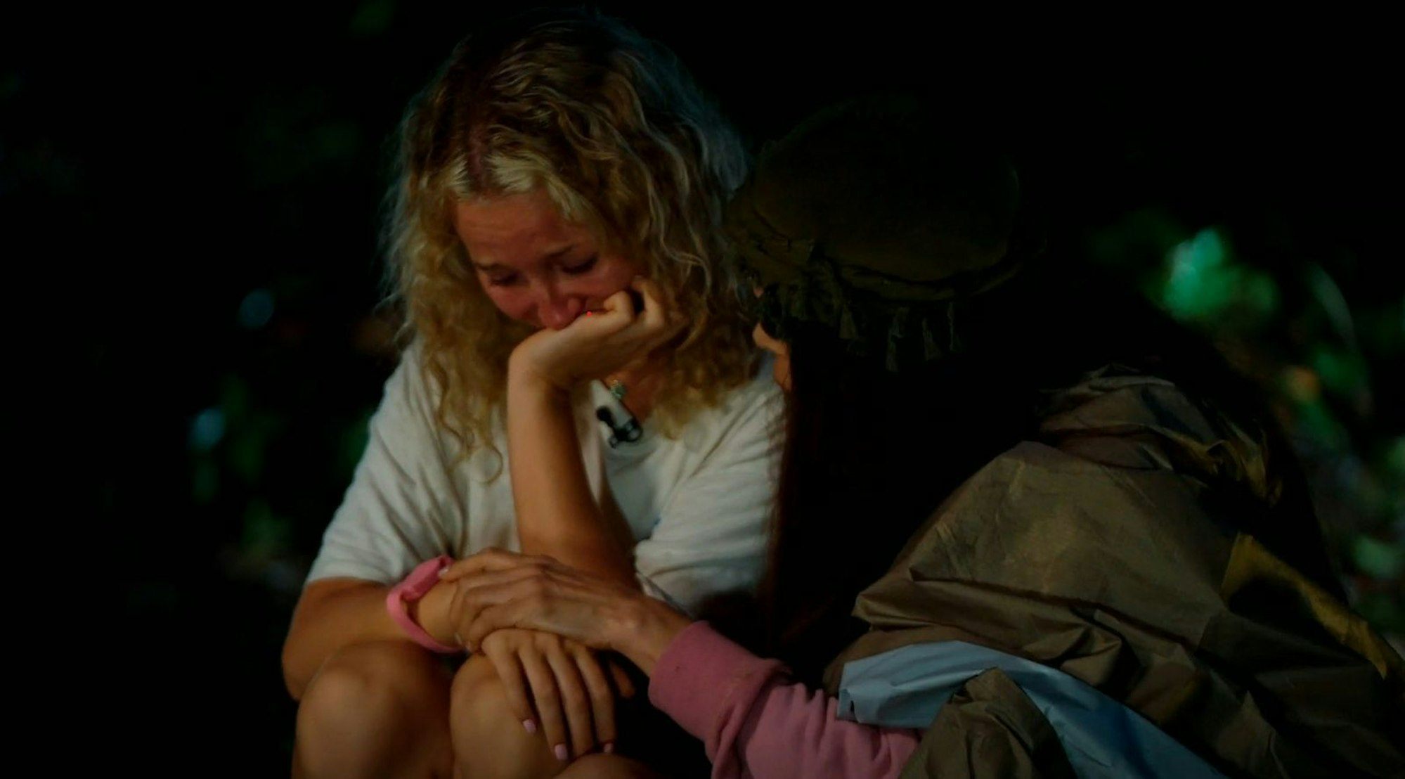 Da half auch alles gute Zureden von Kader Loth nichts: Christina Shakira stieg schon in Folge zwei bei „Reality Queens - auf High Heels durch den Dschungel“ aus. (Bild: RTL)