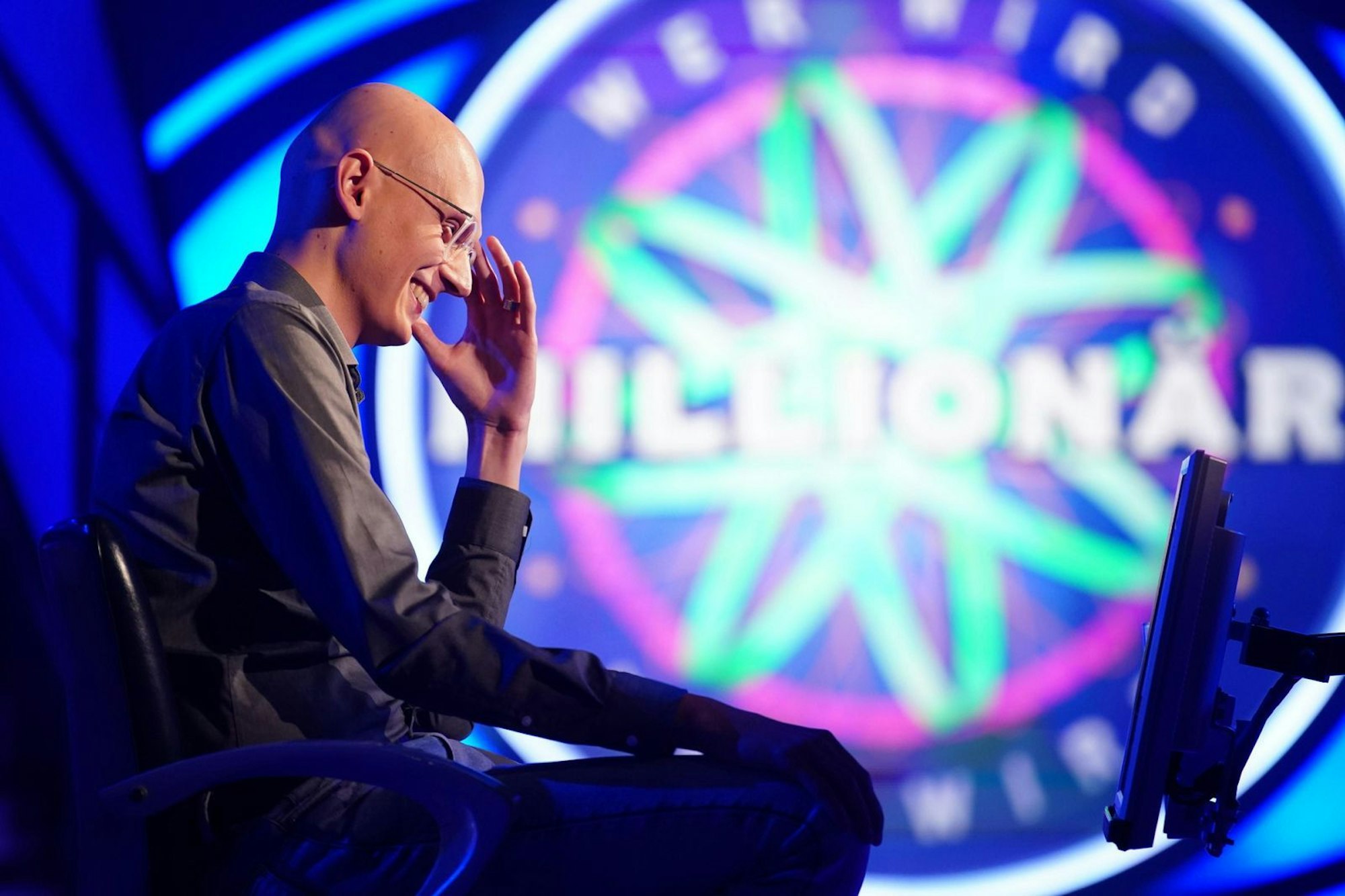 Maximilian Merg aus Mainz ist selbständig im IT-Bereich und Flugbegleiter. Der 21-Jährige erspielte 32.000 Euro. (Bild: RTL / Stefan Gregorowius)