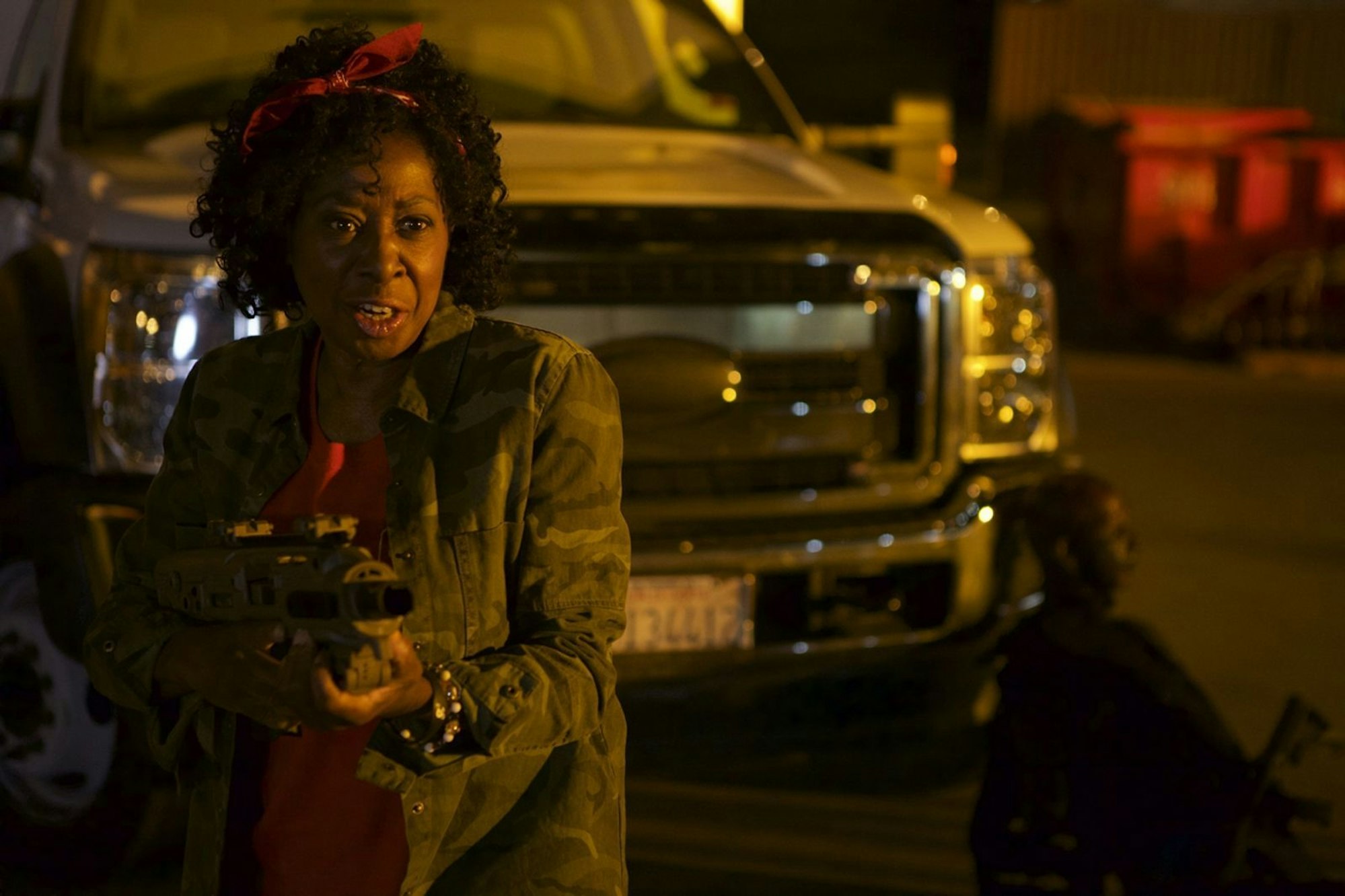 Auch Ramsey war am „Police Academy“-Wiedersehen beteiligt: In den beiden B-Movies „Lavalantula“ und „2 Lava 2 Lantula“ ging sie mit Steve Guttenberg und Michael Winslow auf die Jagd nach Lavaspinnen. (Bild: Tiberius Film)