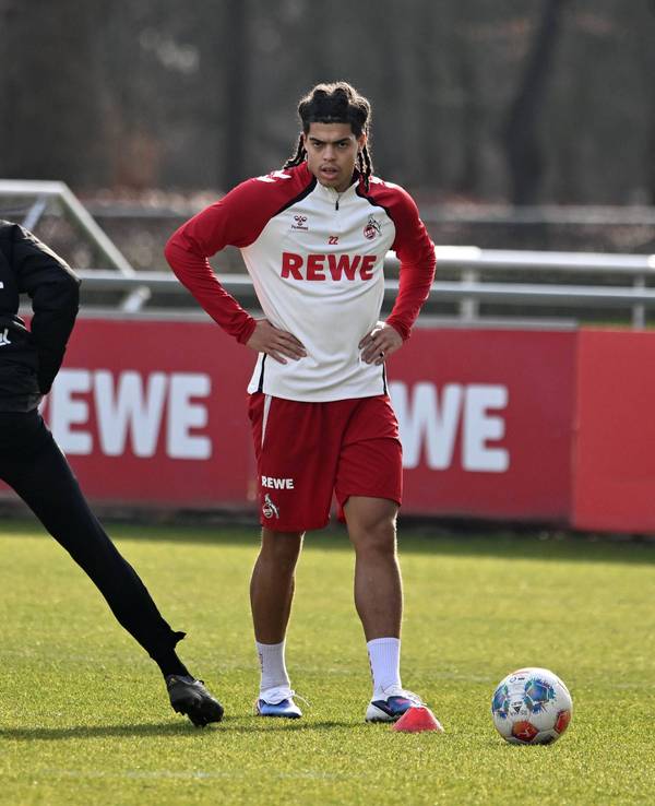 Jahmai Simpson trainiert mit Leif Frach.